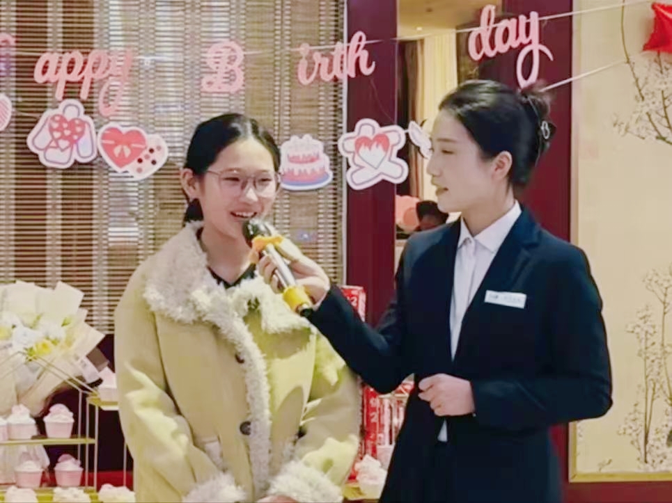 人生第一次，主持夢(mèng)的初次綻放