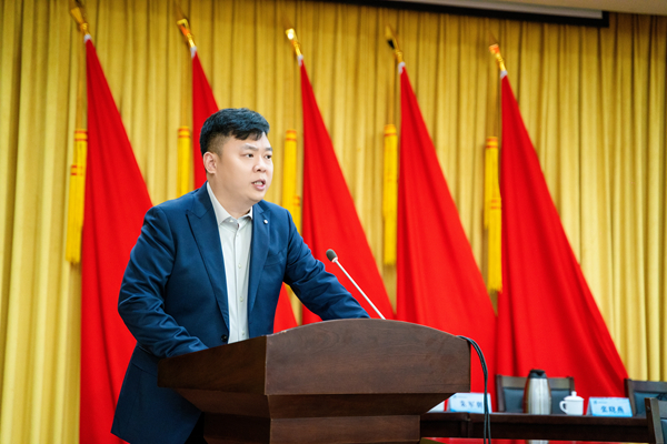 洛陽開元集團董事長許明月當選為洛陽民建企業(yè)家協(xié)會第一屆會長